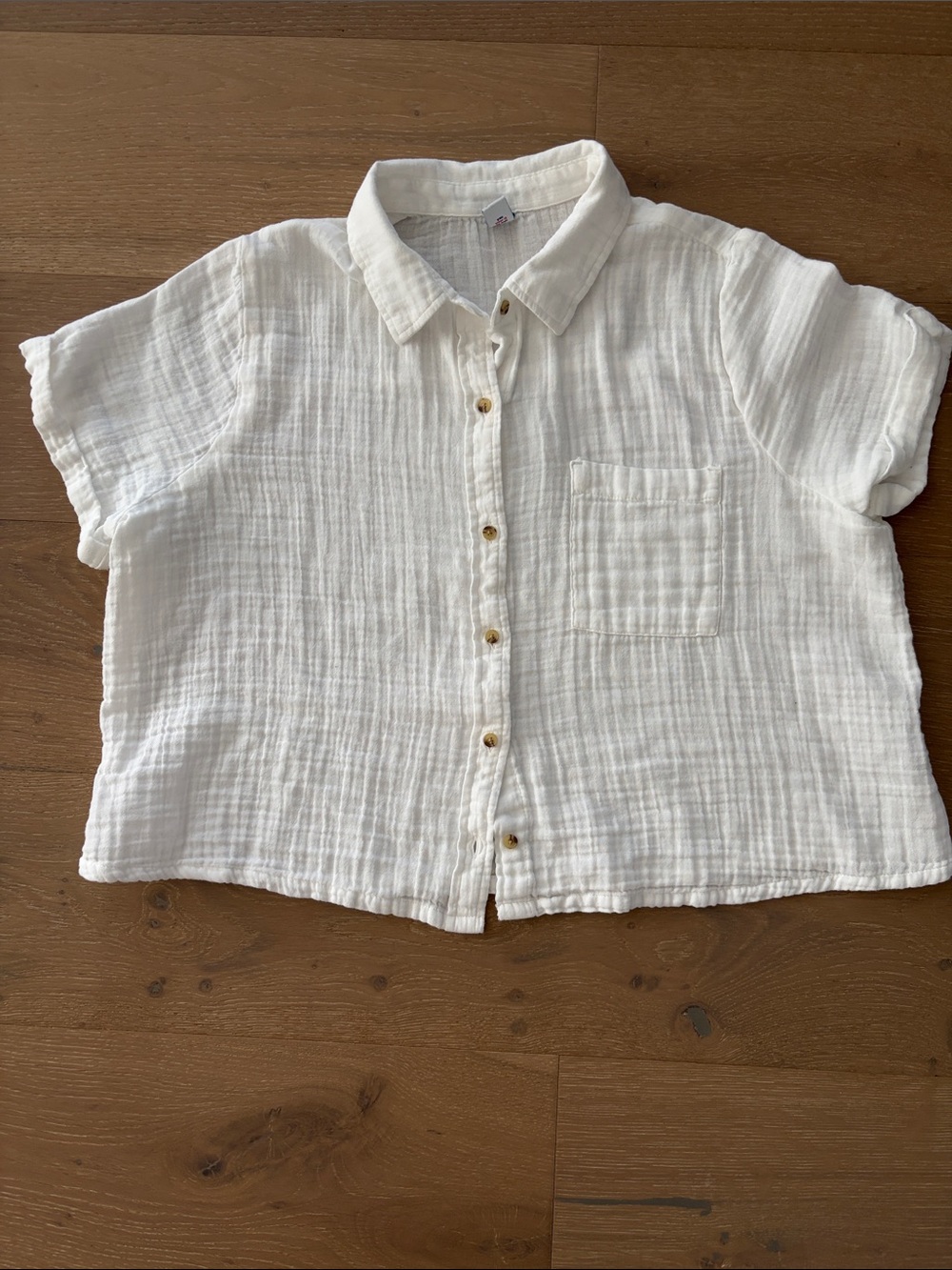 Old Navy White Crinkle Gauze Button-Down Shirt